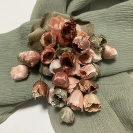 コサージュ　桜染めの画像