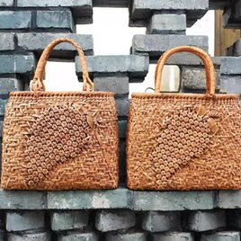 山葡萄？つる編みクラッチバッグ 山葡萄 蔓 クラッチバッグ 財布 かご 籠 巾着 網代編み 山葡萄