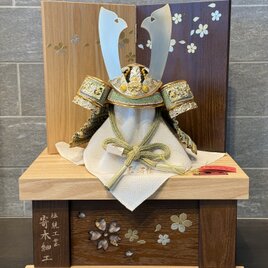 松刀（しょうとう）6号兜 寄木細工（よせぎざいく）収納飾りの画像