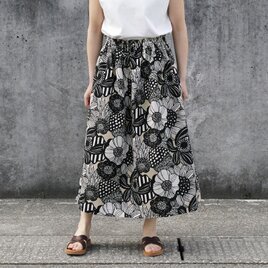 ノルディック調フラワー　綿麻ギャザースカート（ ベージュ ）リネン 麻 ロング マキシ ポケット