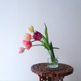 再生ガラスのコップの画像