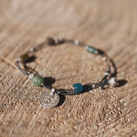 -Pyu old beads- double code braceletの画像