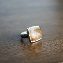 sagenitic quartz ringの画像