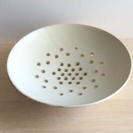 水切り皿（アイボリー）の画像