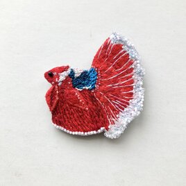 Red and blue betta 赤と青のベタ　魚刺繍ブローチの画像