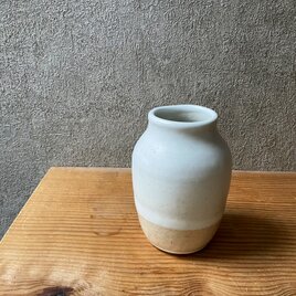 掛分け花瓶（白白/小）の画像