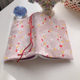 【B6サイズ・四六判】FUWARI　万華鏡 タンポポ風 手帳カバー　ブックカバーの画像