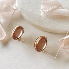桜色のきらめき ― 春をまとうロザリンチェコガラスのピアス /イヤリング　ピンクの画像