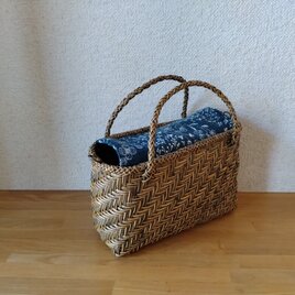 北海道　十勝バスケット　皮籐の小かごバッグの画像