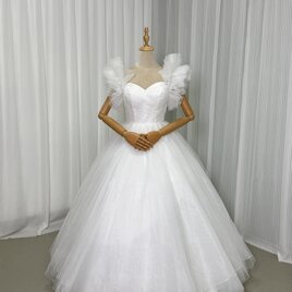 エレガント ウエディングドレス フレア袖 ロング プリンセスライン ファスナー 結婚式の画像