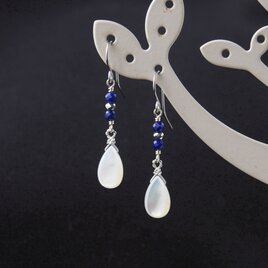 White Pear Shaped Pierce（シェル×ラピスラズリ）の画像