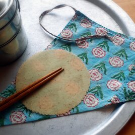 お箸ケース (お箸カバーつき) 水色 花柄　 ブロックプリント  ＜ バラ・ コットン・みつろうエコラップ＞の画像