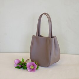 革のハンドバッグ "コロン" トープの画像