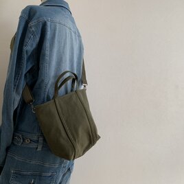 帆布 2wayショルダートート　「pote」(S) オリーブドラブの画像