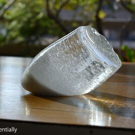 「 白のかおり 」シリーズ、純白透明ガラスのインテリア オブジェ ● 幅約10cm #3の画像