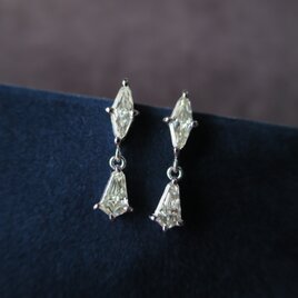 Pt Fancy Diamond Pierceの画像