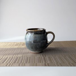 ブルーのほっこりマグカップ　【手仕事　民藝　和　陶器】