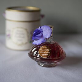 筒状のボンボニエールフランスアンティークブロカントのある暮らし