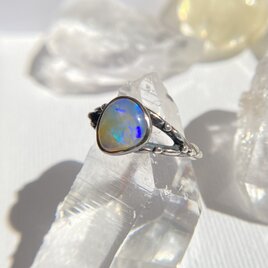 天然オパールシルバーリング☆フリーサイズ☆オーストラリア産原石から磨いた1点もの！の画像