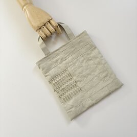 小さな布たちの小さな手提げ　パーチメント