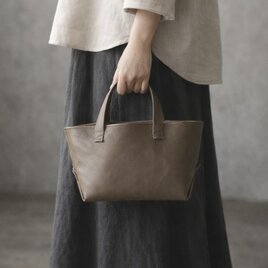 本革 山羊革 ミニトート スモールフィールドバッグ スモーキートープ 軽量 小さめ レザー シンプル ユニセックス