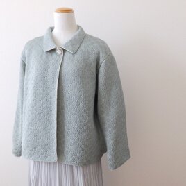 青磁色のシルクニットジャケットの画像