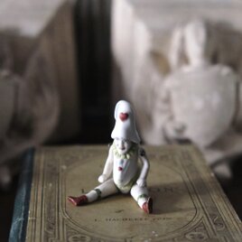 Hertwig&co 道化師プルチネッラ オール ビスクドール h7cm 0502030の画像