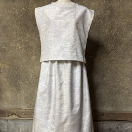結城紬のセットアップ(生成地＆薄紫色の織)の画像