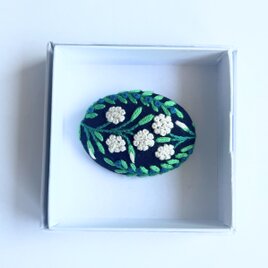 草花の刺繍ブローチ(botanical）#365の画像