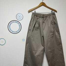 タックワイドパンツ　コットンツイル　グレージュの画像