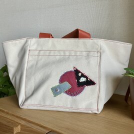 帆布のちょこっとアップリケのトートバッグ（レッド）の画像