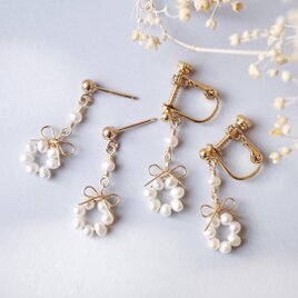 「かすみ草」淡水パール リボン ピアス イヤリング 天然石 6月 誕生石 ゴールド 母の日 14kgf 華奢 シンプルの画像