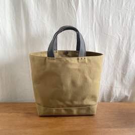 トートバッグM✴︎パラフィン加工生地✴︎抹茶色✴︎スタッズシリーズ✴︎ジャストA4