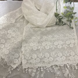 ハンドメイド☆ホワイト小花リーフ刺繍レースストール フリンジ付きAの画像