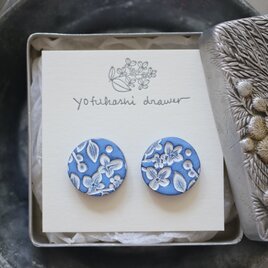 : : : 陶土の草花耳かざり : : : 1362（ピアス／イヤリング）の画像