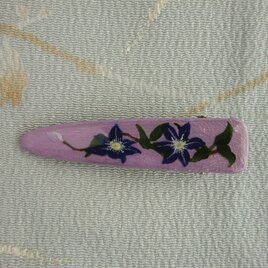 鉄線の花（藤色）のヘアクリップ＊手描きレジンの髪飾りの画像