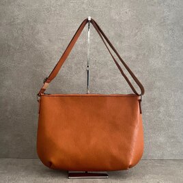 半円型ショルダーバッグ（L）コニャック　＜H＞　の画像