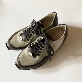 サイズ23.5〜24cm レディーススニーカー【1点物】｜おしゃれな抜け感・異素材ミックス・個性派カジュアルの画像