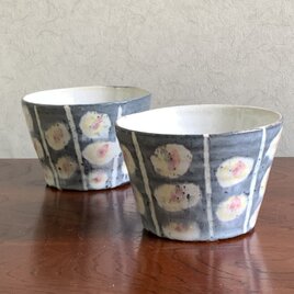 灰青点花　白土幅広カップの画像
