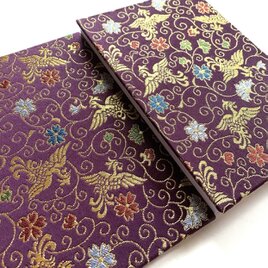 『鳳凰唐草〜紫』　金襴織物御朱印帳　B6大判サイズ　「平和」「 祝福」「極楽鳥」「幸運」「パワー」　鳳凰　唐草　桐生織物の画像