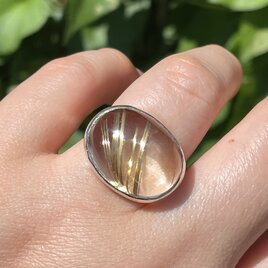 ルチルクォーツ　ボリューミーな石　オーバルカボション　24ct　シルバーSV925リングの画像