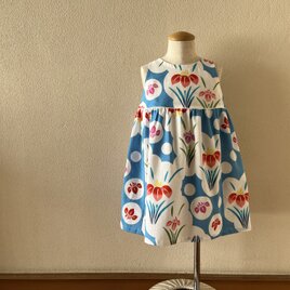 子供　浴衣地ひかえめフレアーワンピース　注染あやめ（水色地）　80-130サイズ〈受注製作〉の画像