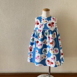 子供　浴衣地ひかえめフレアーワンピース　注染水玉ちょうちょ（水色地）　80-130サイズ〈受注製作〉の画像