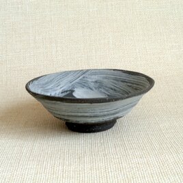 鉢（刷毛目b）の画像