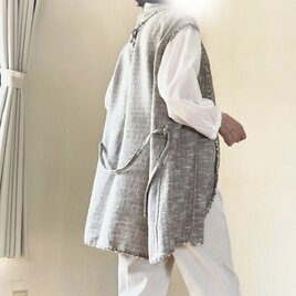 三角襟の手織りロングベストの画像