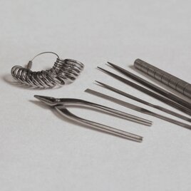 *オーダー品 <sv950> 鎚目模様のシルバーネックレスの画像