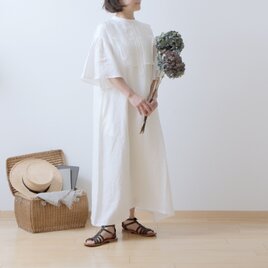 ヨークレイヤーフレアハーフスリーブリネンワンピース/オフホワイトの画像