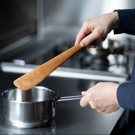 お料理用しゅっとしたへらの画像