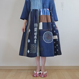 着物リメイク　手作り　BORO (襤褸)　パッチワーク　ワンピースの画像