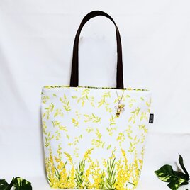 揺れるミモザの花 肩掛けトートバックの画像